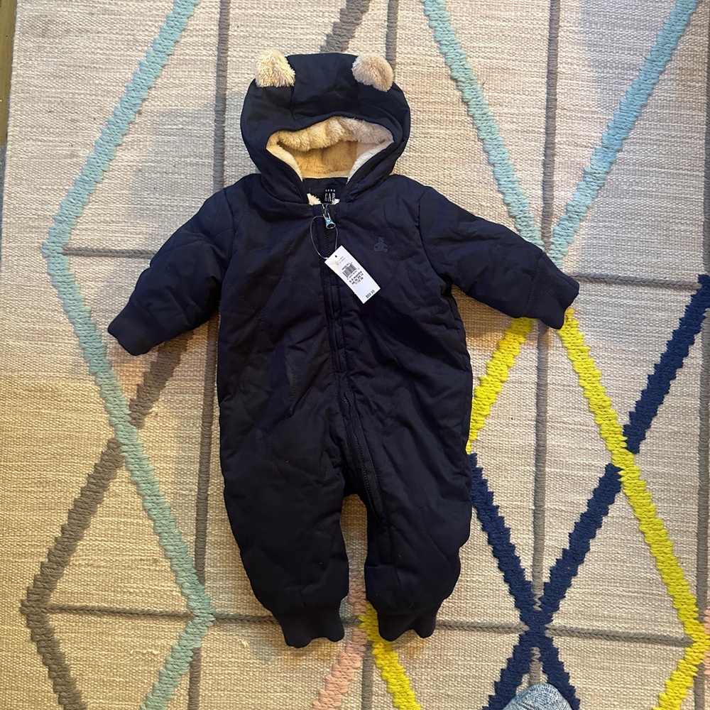 NTW Baby GAP Baby puffer suit, with cozy fleece lining